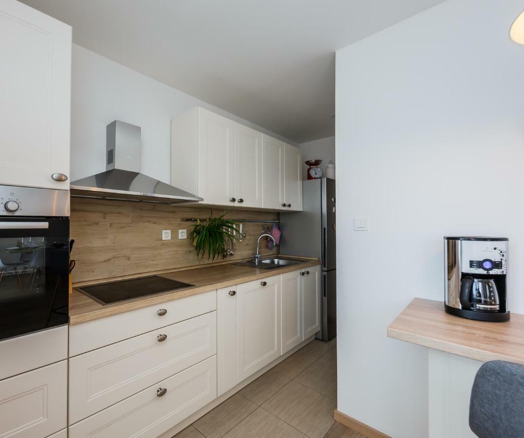 Holiday Home Cherry Tree Žrnovnica 외부 사진