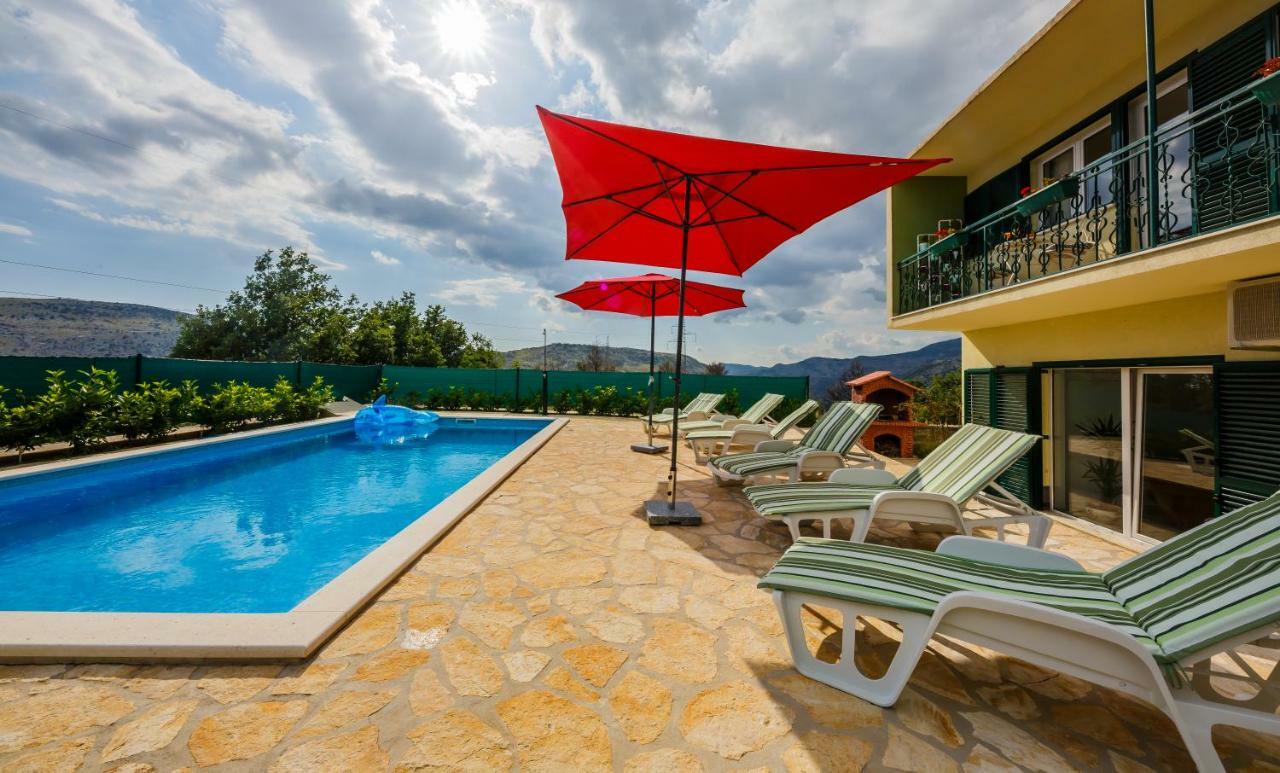 Holiday Home Cherry Tree Žrnovnica 외부 사진
